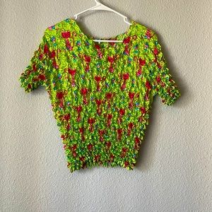 Green F.C womens ruffle blouse w/ Pink cat and blue bird design (L)